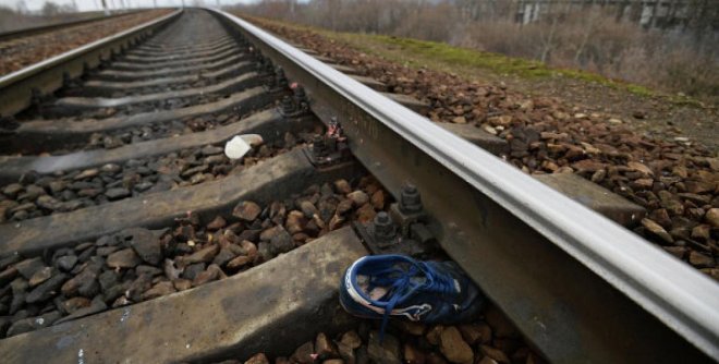 В Кургане на железной дороге под колесами поезда погиб мужчина